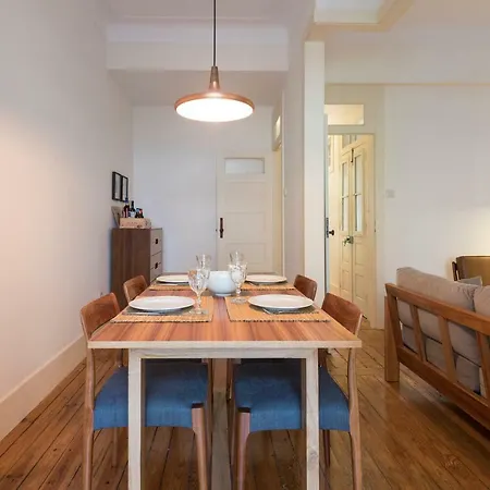 Tripas-coracao, Breiner Greenhouse Apartment *