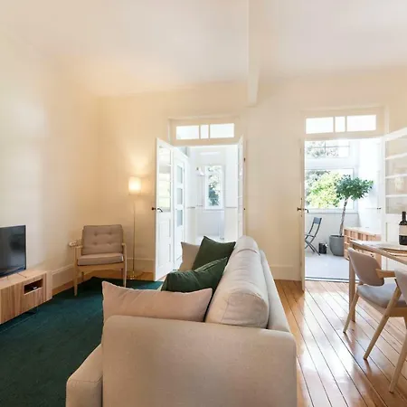 Tripas-coracao, Breiner Greenhouse Apartment